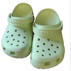 Light yellow Crocs size 6 men's/8 women's